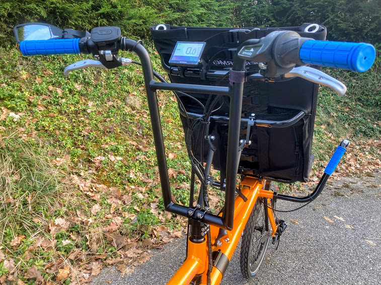Tandem couche electrique Performer e-2WD Moteur Motinova guidon - similaire au Hase Pino Steps