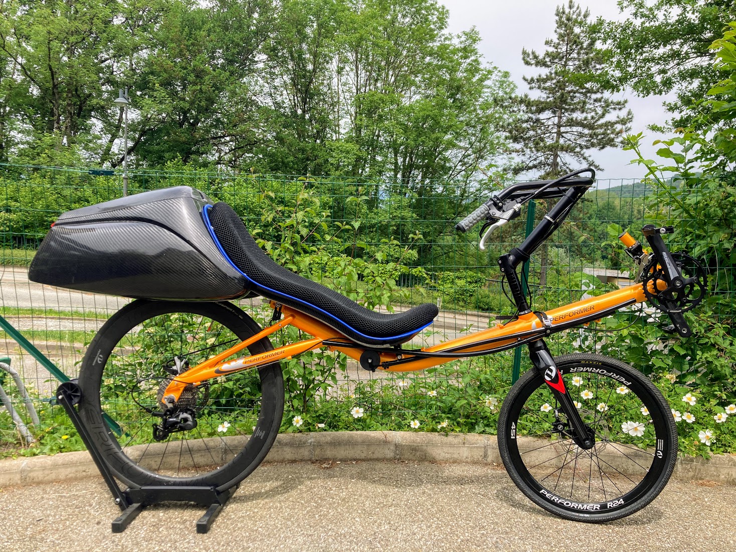 velo couche polivalent Performer UNICORN 22v